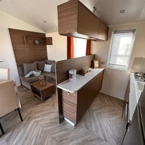 0A95A7AF-7B53-497C-BC79-A9BA3A5B6EE5_720x-300x300-1.jpg Casa Móvil IRM Hampton RESIDENCIAL