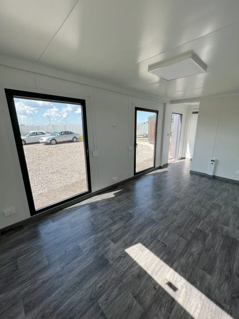 Contenedores equipados – Estudio de jardín aislado 21 m2