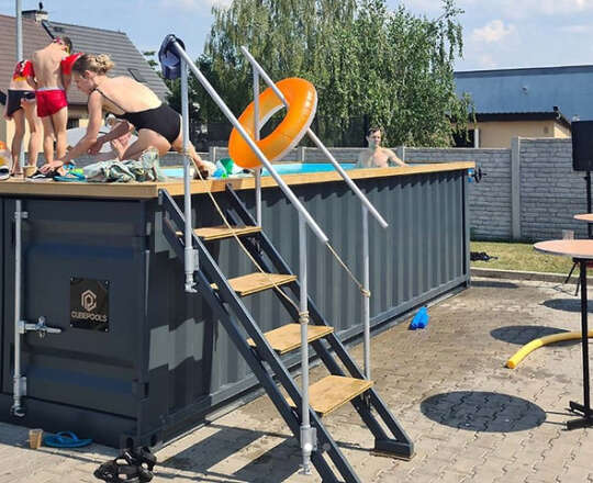 Contenedor piscina 6.2mx 2.5m listo para usar paquete confort