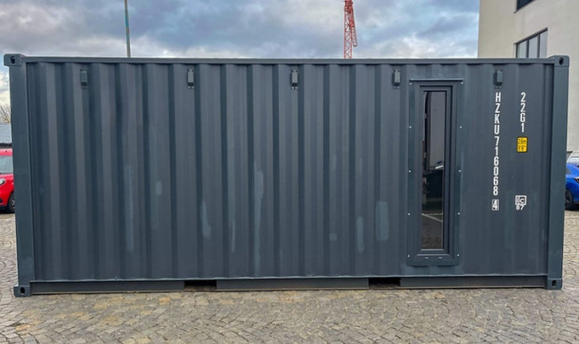 2-2.jpg Marine Container 20 con puertas de sección
