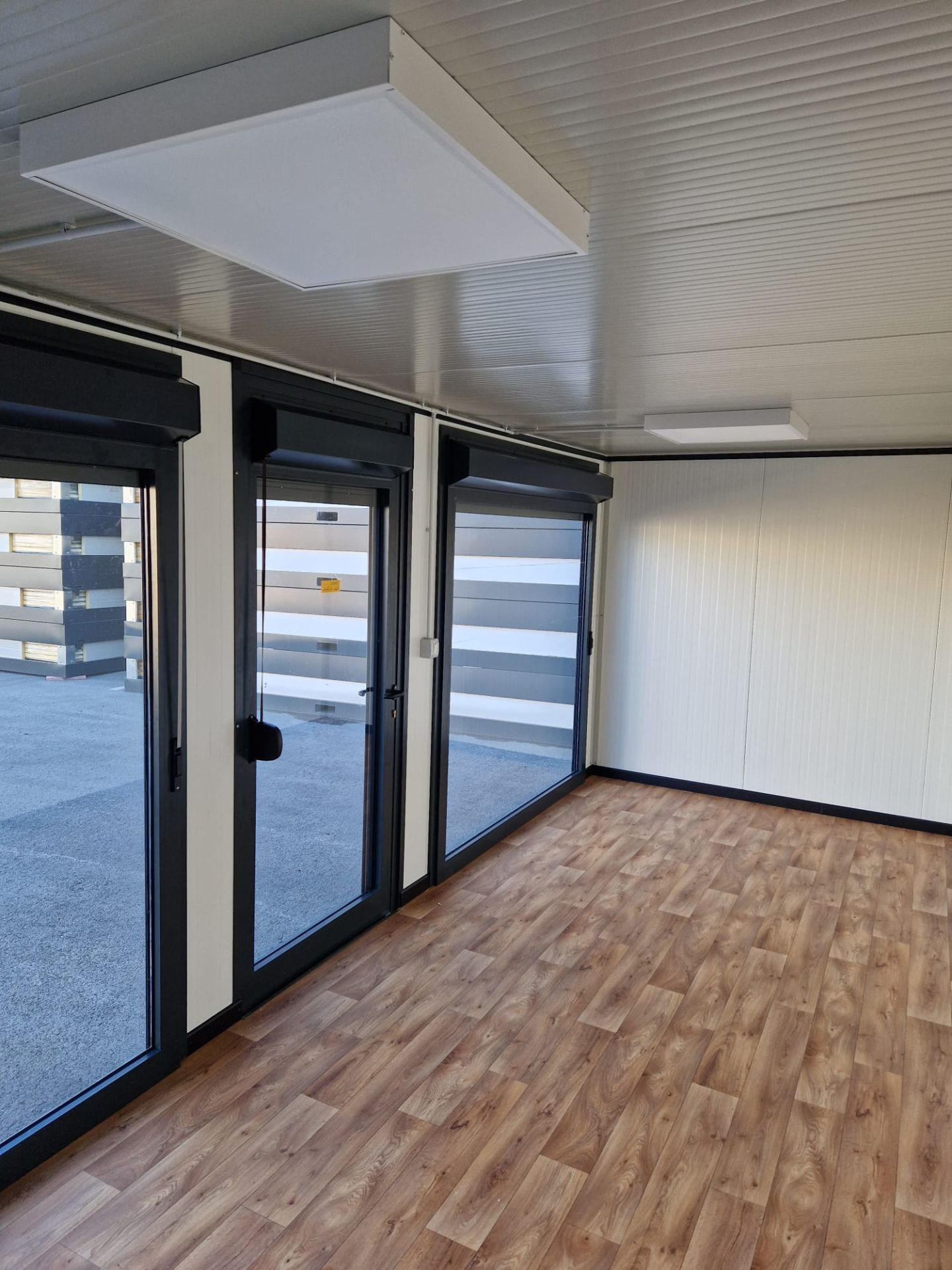 Oficina modular L.6.09m x l.2.4.2m > #8211; PREMIUM