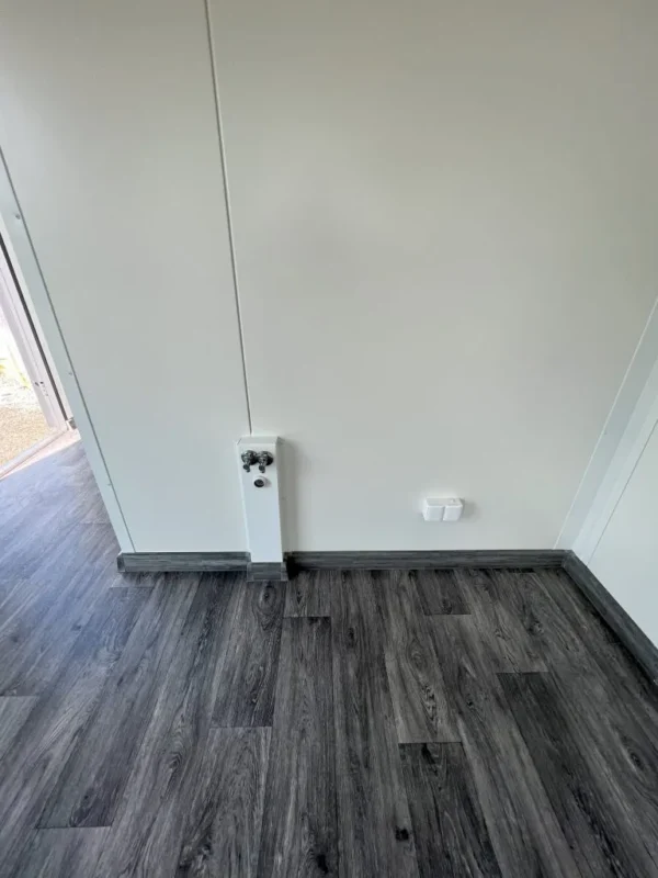 Contenedores equipados – Estudio de jardín aislado 21 m2