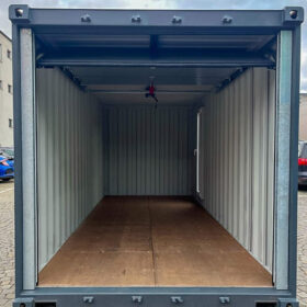 Marine Container 20 con puertas de sección