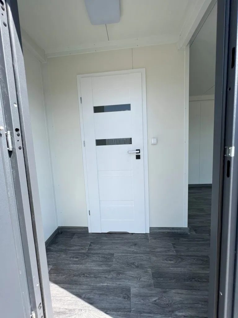 Contenedores equipados – Estudio de jardín aislado 21 m2