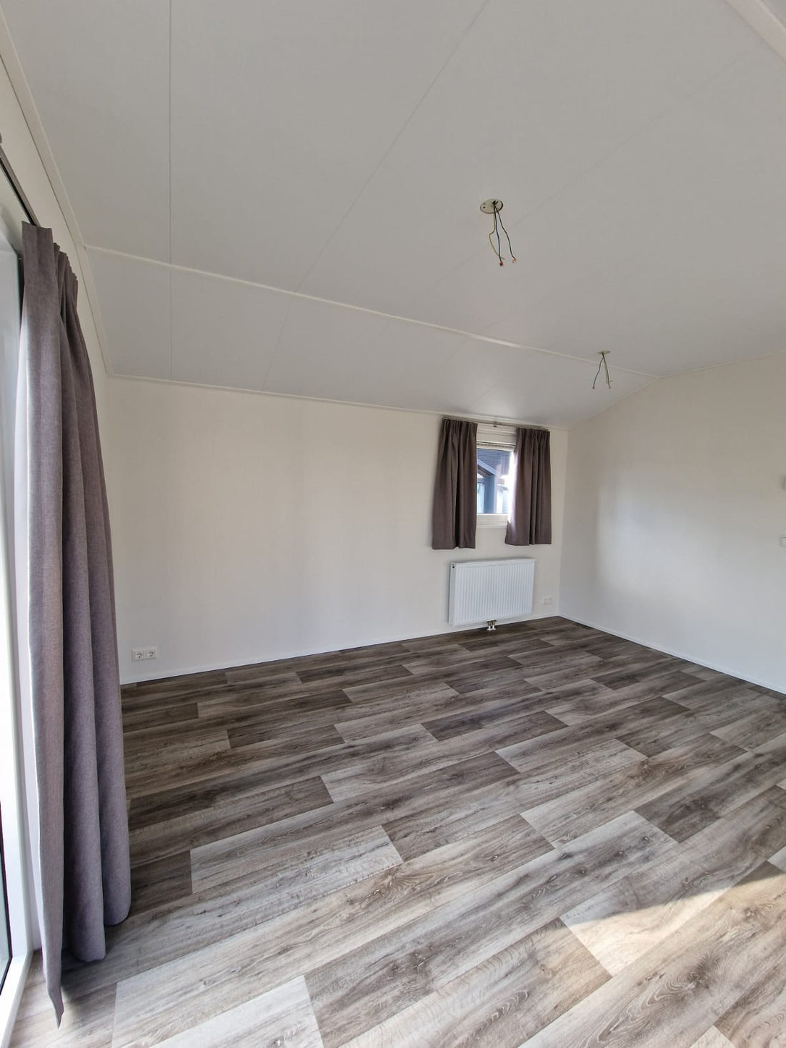 EE7E0C38-42D8-4A68-B7E3-35F7ED39813D-1.jpg Casa Movel T3