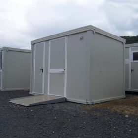 SANITARY BLOCK NINE PMR with toilet PMR, LAVABO PMR, WINE STANDARD AND LAVE-MAIN