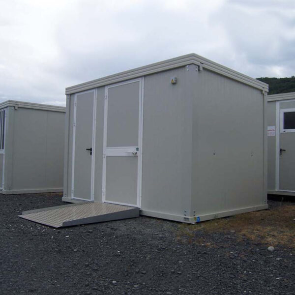 SANITARY BLOCK NINE PMR with toilet PMR, LAVABO PMR, WINE STANDARD AND LAVE-MAIN