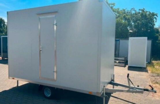 Reboque Sanitario Autónomo con Tanques