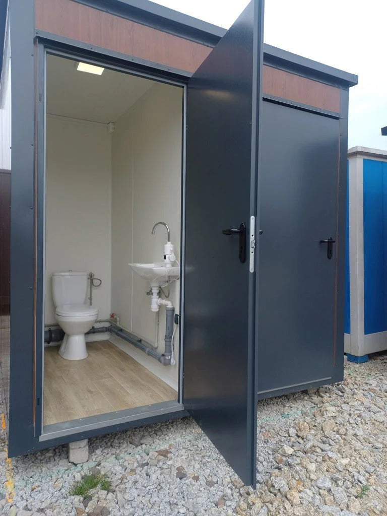 image-4-59.jpg Contenedor Sanitario Doble de 2 Cabinas: WC y barbacoa en un diseño Robusto