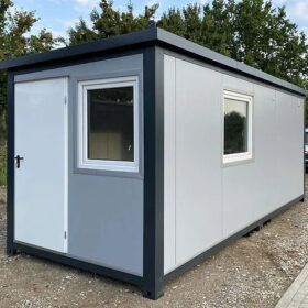 Contenedor de oficina 6,00 X 2,40 con WC, Chuveiro y Cocina ( Ref: 2390 )