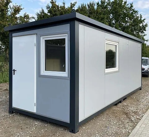 Contenedor de oficina 6,00 X 2,40 con WC, Chuveiro y Cocina ( Ref: 2390 )