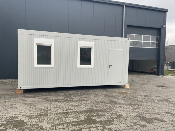 Contenedor de oficina de 6,75 × 2,42 M ( Ref: 2350 )