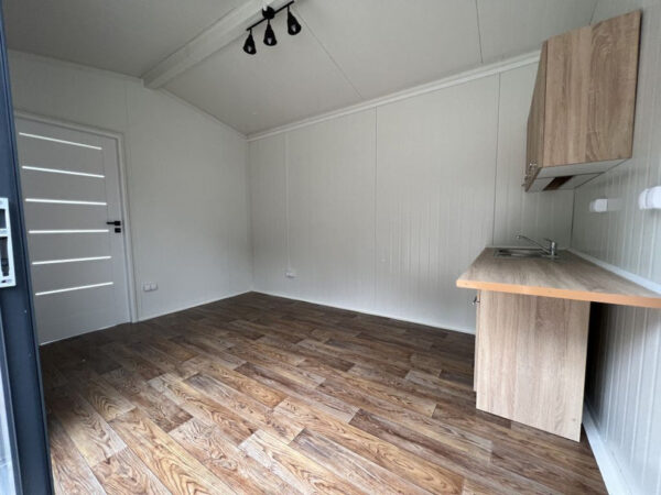 Unidad Residencial / Unidad de Oficina de 24 m2 ( Ref: 42290 )